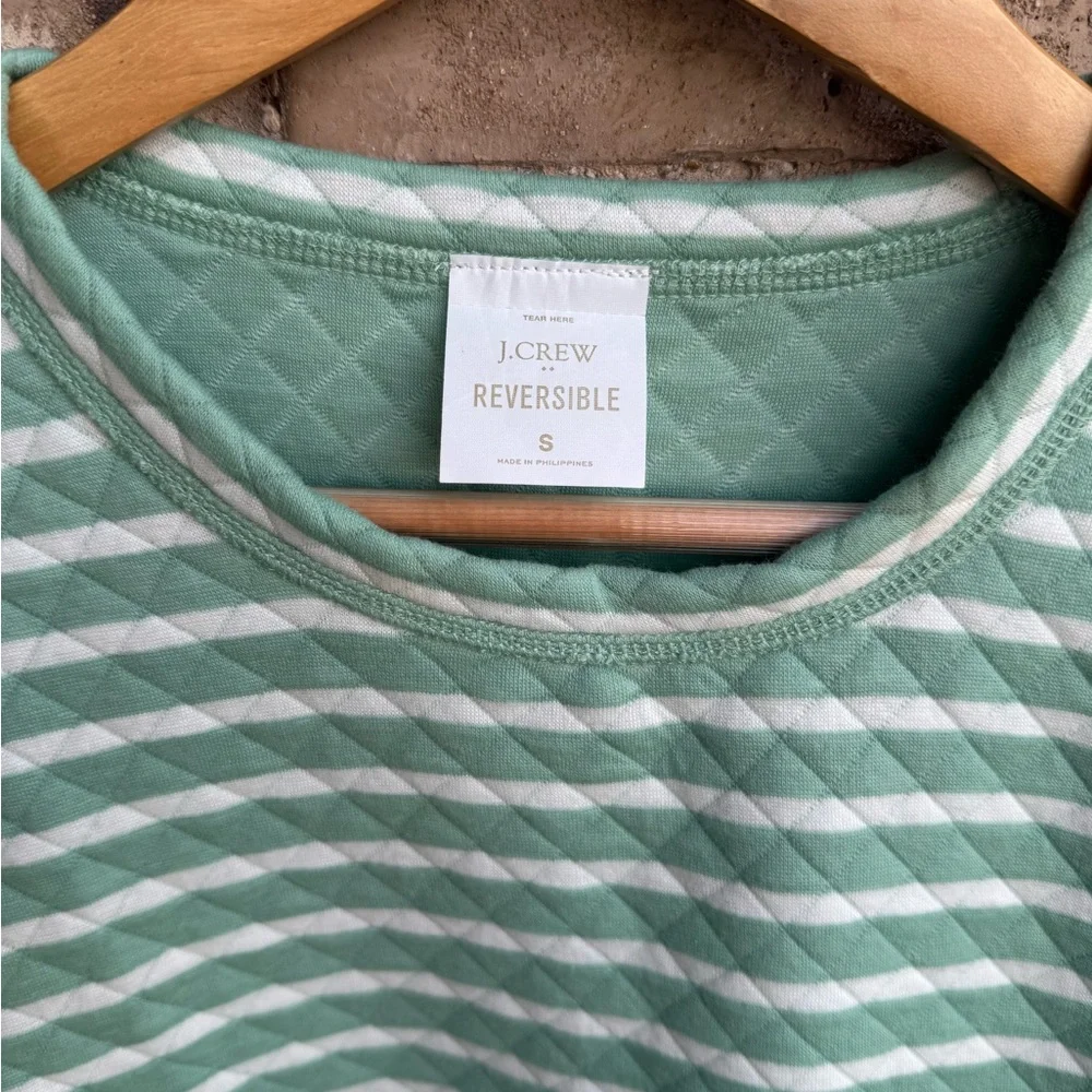 J. Crew Reversible quilted pullover Eucalyptus Steam Ivory size S